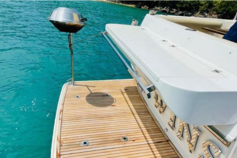 Lancha Intermarine 440